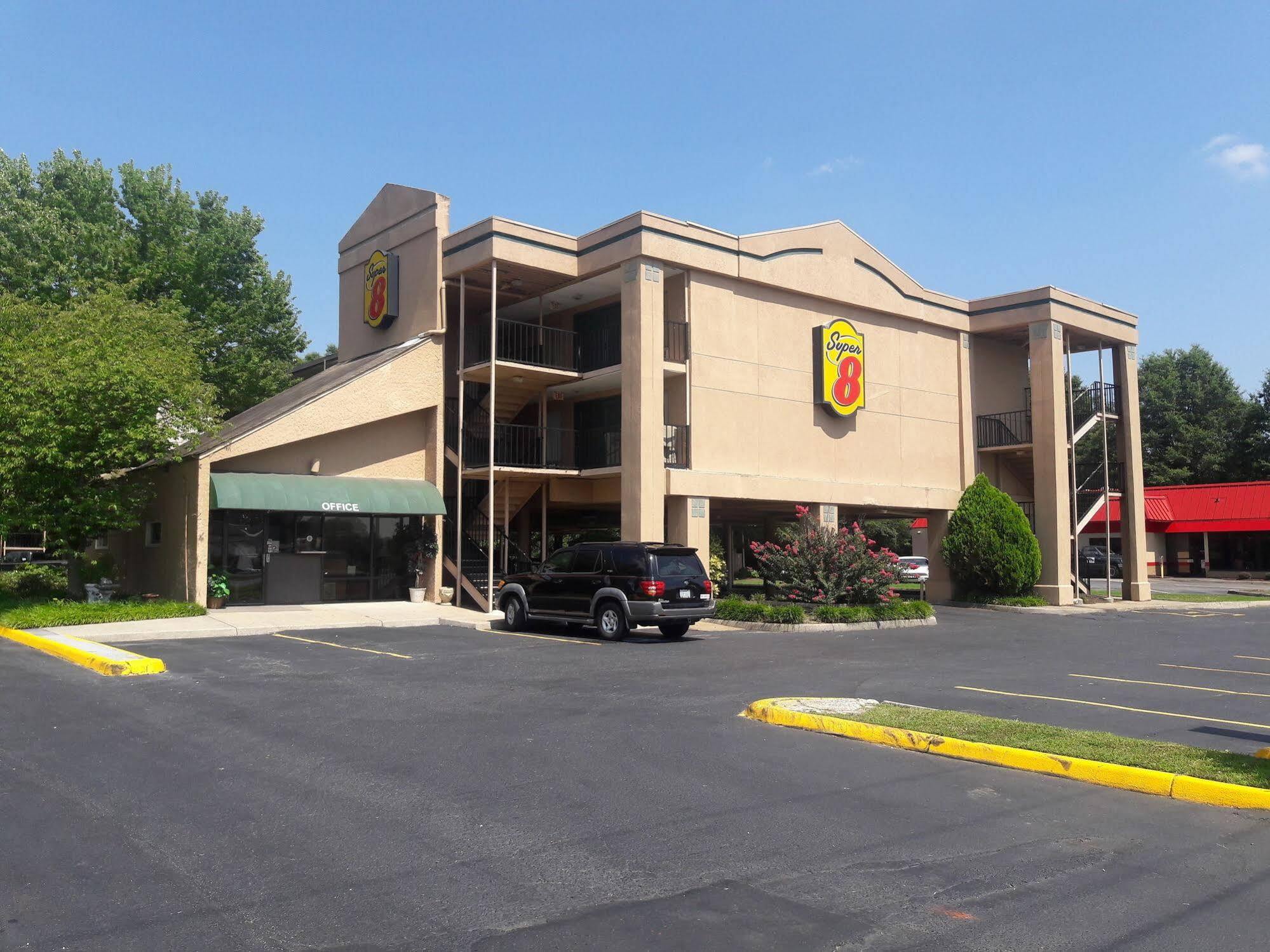 Super Inn Williamsburg Norge ภายนอก รูปภาพ